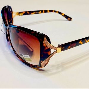 VG Designer Fashion (Cheetah Print with Pink sparkle temple trim)  (New)